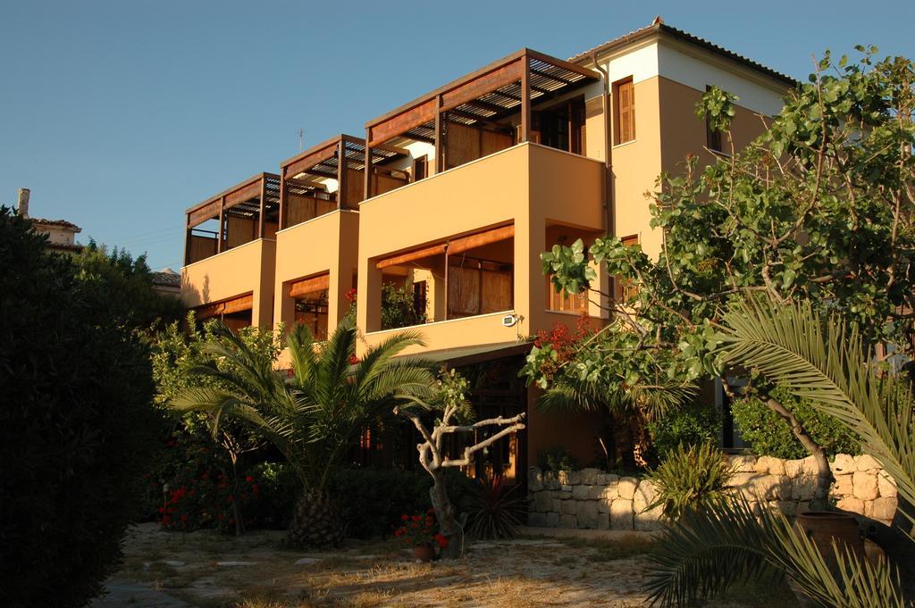 Rastoni Hotel Aegina Buitenkant foto